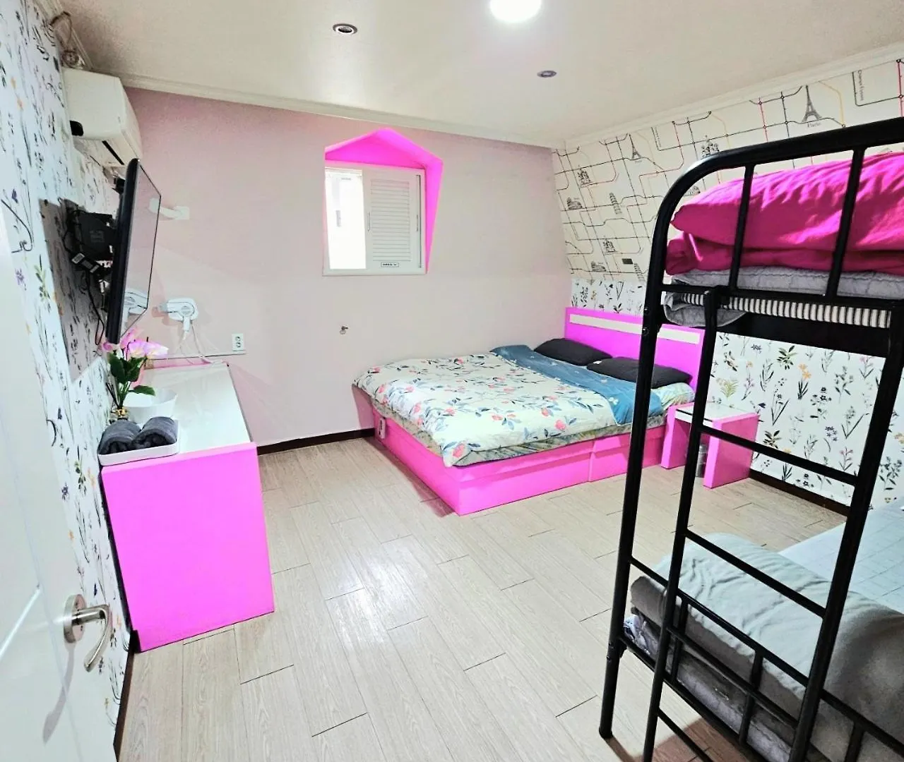 Dreaming Hostel Sinchon Hongdae سيول 0*,  كوريا الجنوبية