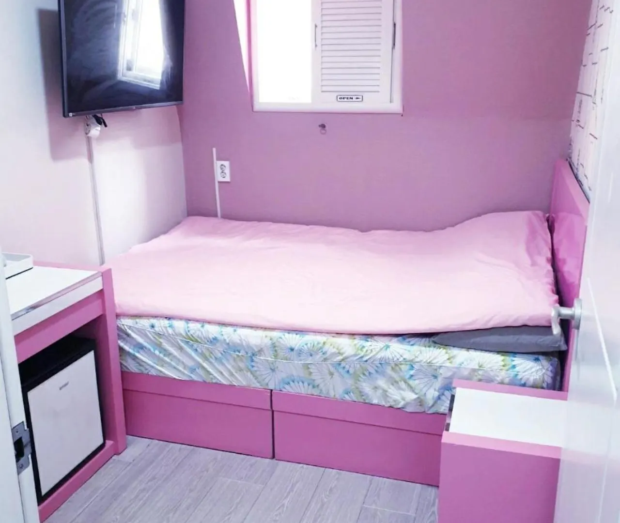 Dreaming Hostel Sinchon Hongdae 서울특별시 0*,